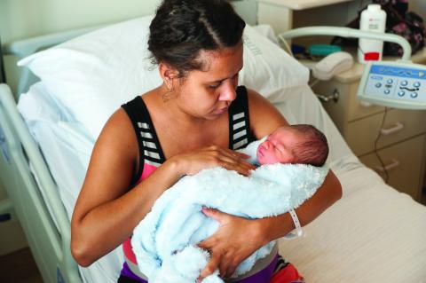 Indigenous mum and bub photo